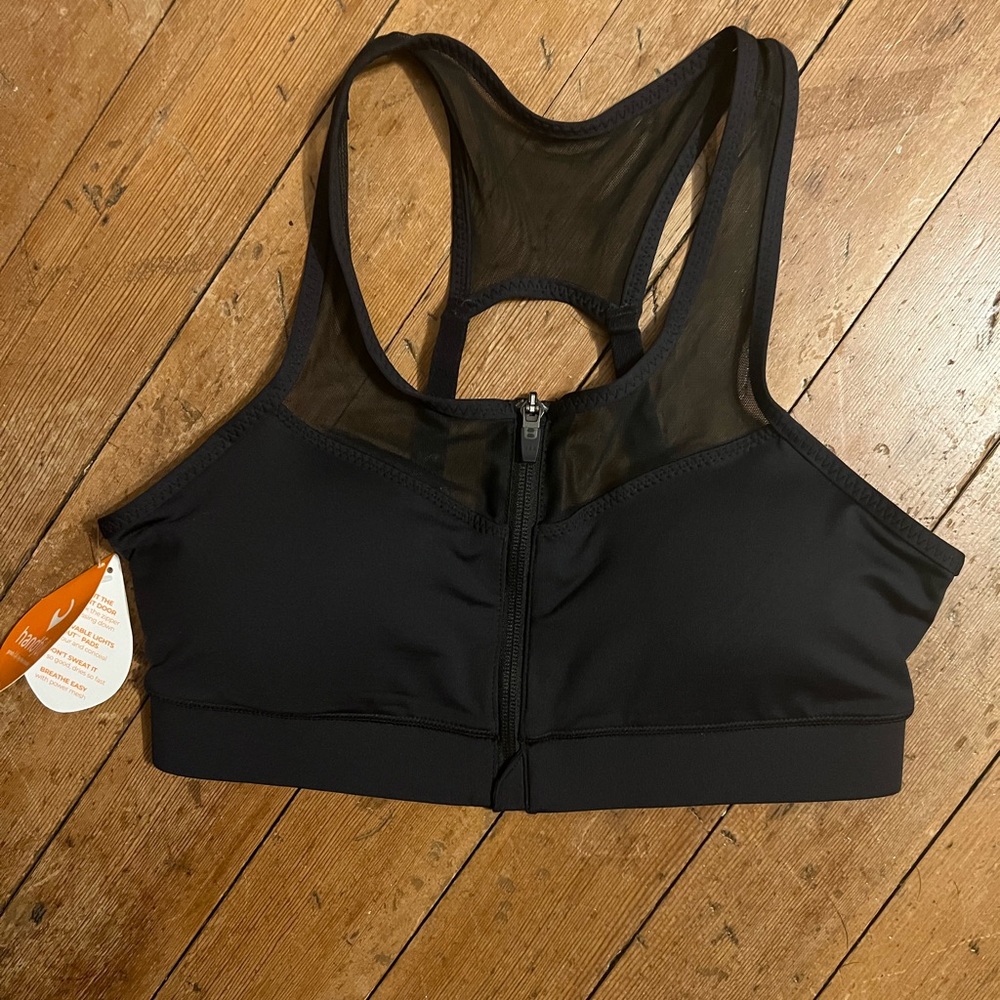 NWT Handful Closer Bra